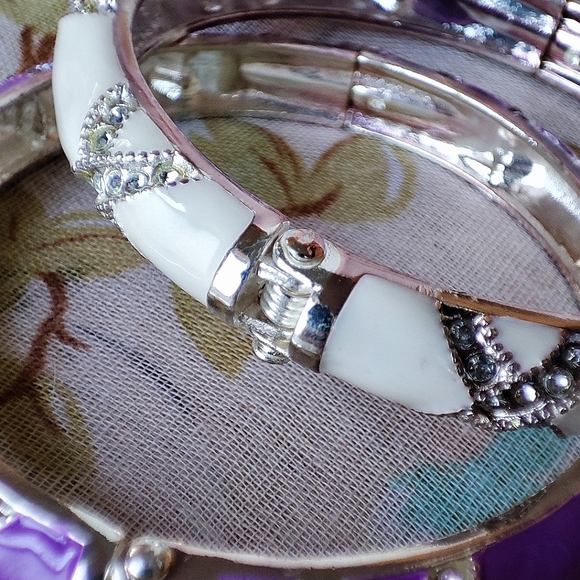 Silver Tone Purple and White Enameled Rhinestone Set of Clamper Bangle Bracelets - Picture 2 of 7